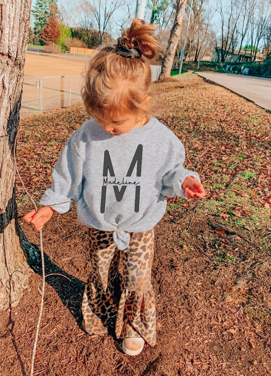 SLICED INITIAL SEATSHIRT