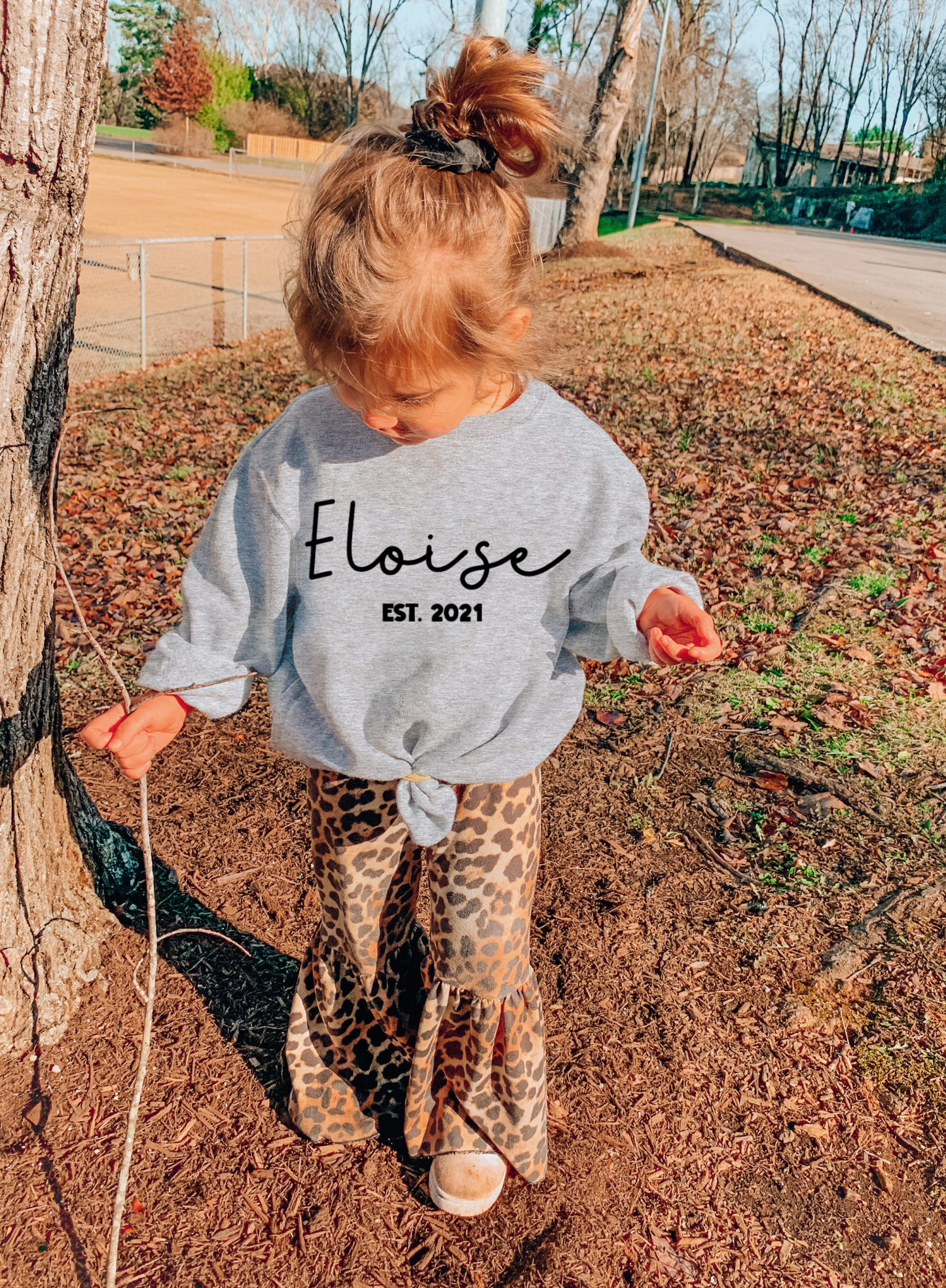 CURSIVE EST. SWEATSHIRT